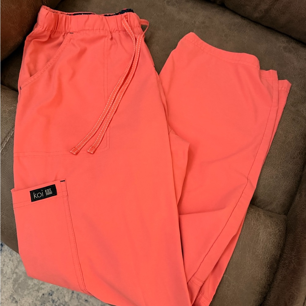 Koi Coral Scrub Pants with Navy Accents - Picture 7 of 8